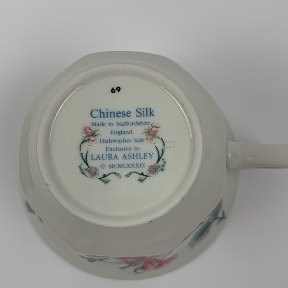 Laura Ashley teacup and saucer set - Picture 5 of 7